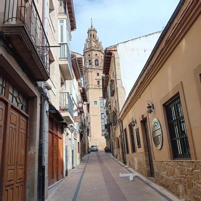Piso En Plena Herradura. Haro Exterior foto